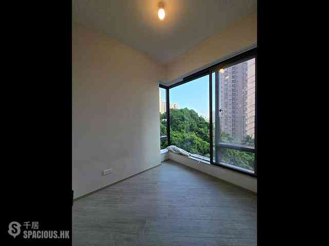 Gold Coast / So Kwun Wat - The Royale Phase 2 Starfront Royale Tower 2 06