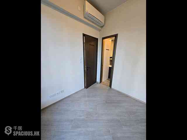 Gold Coast / So Kwun Wat - The Royale Phase 2 Starfront Royale Tower 2 07