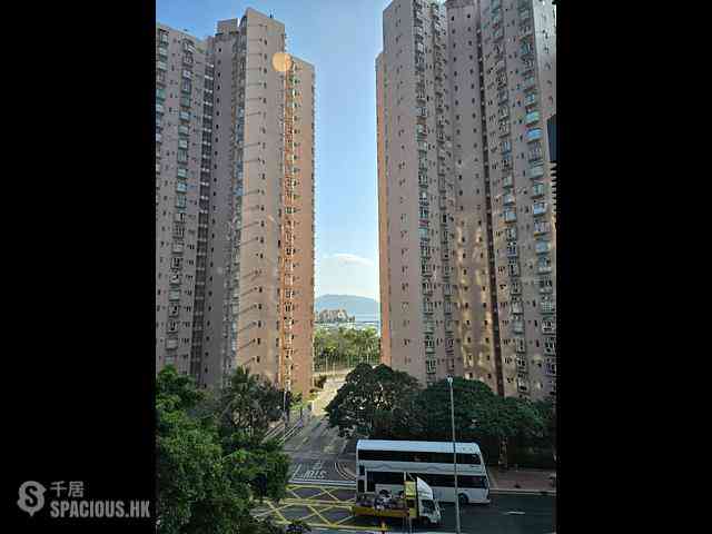 Gold Coast / So Kwun Wat - The Royale Phase 2 Starfront Royale Tower 2 09