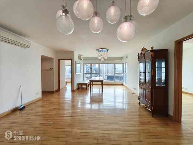 West Kowloon - The Waterfront Phase 2 Block 5 08