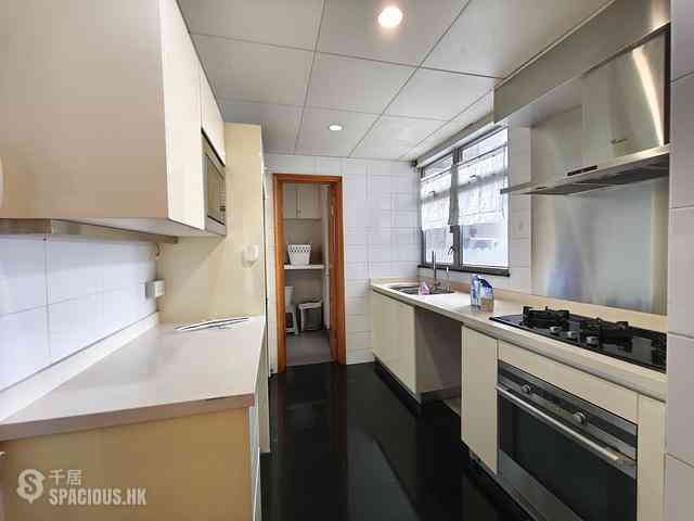 West Kowloon - The Waterfront Phase 2 Block 5 16