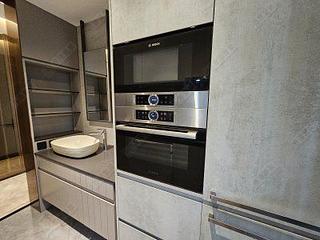 Wan Chai - The Gloucester 11