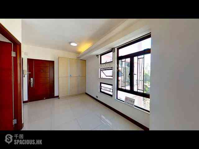 Sai Wan Ho - Lee Ga Building 06