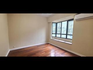 Stubbs Road - Nicholson Tower 09