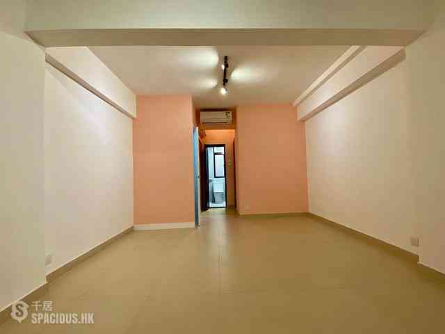 Sheung Wan - Kai Wah Building 02