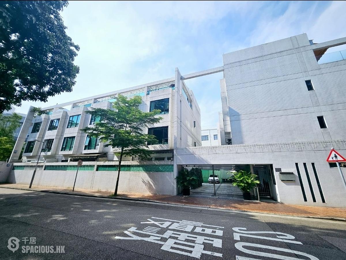Yau Yat Chuen - Conwell Villa 01