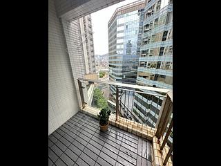Tai Kok Tsui - Florient Rise 09
