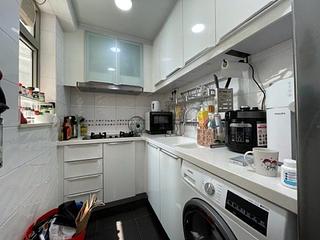 Kennedy Town - The Merton 05