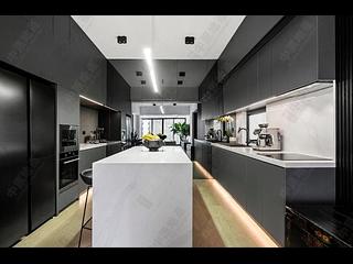 Mid Levels Central - Manly Mansion 04