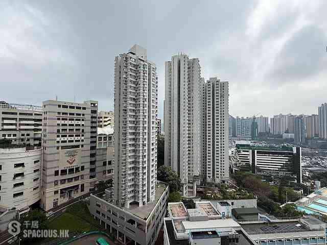 Wong Chuk Hang - The Southside Phase 2 La Marina Tower 2A 01