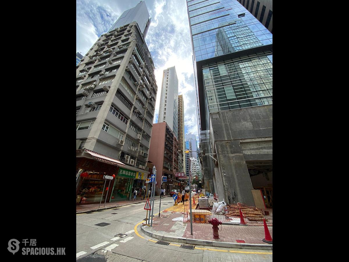 Sheung Wan - Kai Wah Building 01