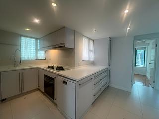 Discovery Bay - Discovery Bay Phase 13 Chianti 05
