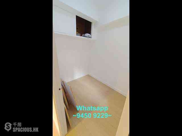 Sheung Wan - 242-244A, Queen's Road Central 10