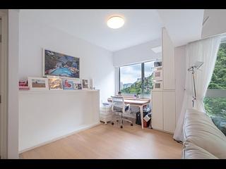 Mid Levels West - Realty Gardens London Court (Block 1) London Court 10