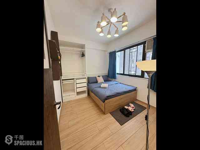 Wan Chai - Kiu Hong Mansion 03
