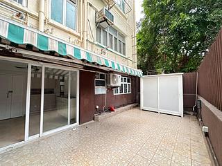Tsim Sha Tsui - Wong Tat Wing Court 02