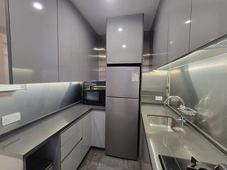 Mid Levels Central - Hillsborough Court Block 2 04