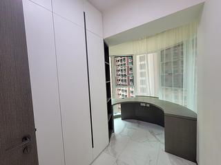 Mid Levels Central - Hillsborough Court Block 2 07