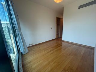 Mid Levels Central - Fairlane Tower 05