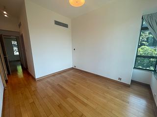 Mid Levels Central - Fairlane Tower 06