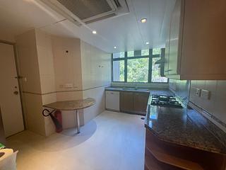 Mid Levels Central - Fairlane Tower 18