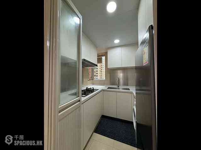 Cheung Sha Wan - Banyan Garden Phase 2 Block 7 02