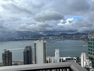 Sai Ying Pun - Island Crest Block 2 04
