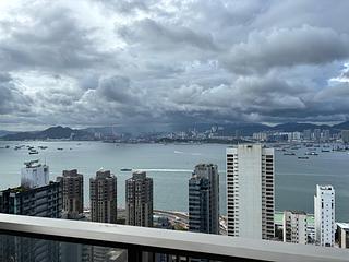 Sai Ying Pun - Island Crest Block 2 03