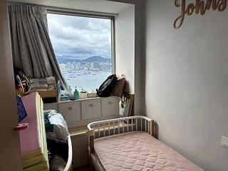 Sai Ying Pun - Island Crest Block 2 08