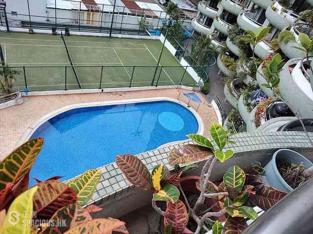 Pok Fu Lam - Greenery Garden Block D 08