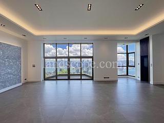 The Peak - Altadena House 03
