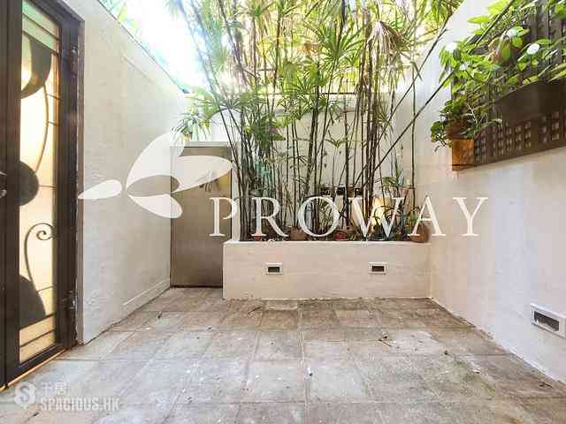 Mid Levels Central - Shelley Court 01
