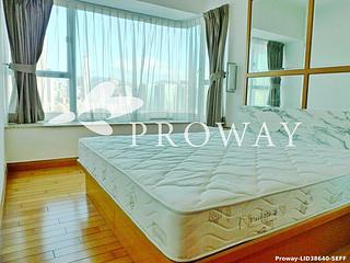 West Kowloon - The Waterfront 06