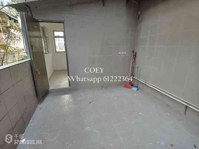 Soho - 42-42A, Hollywood Road 01