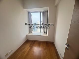 Sai Ying Pun - Island Crest Block 1 10