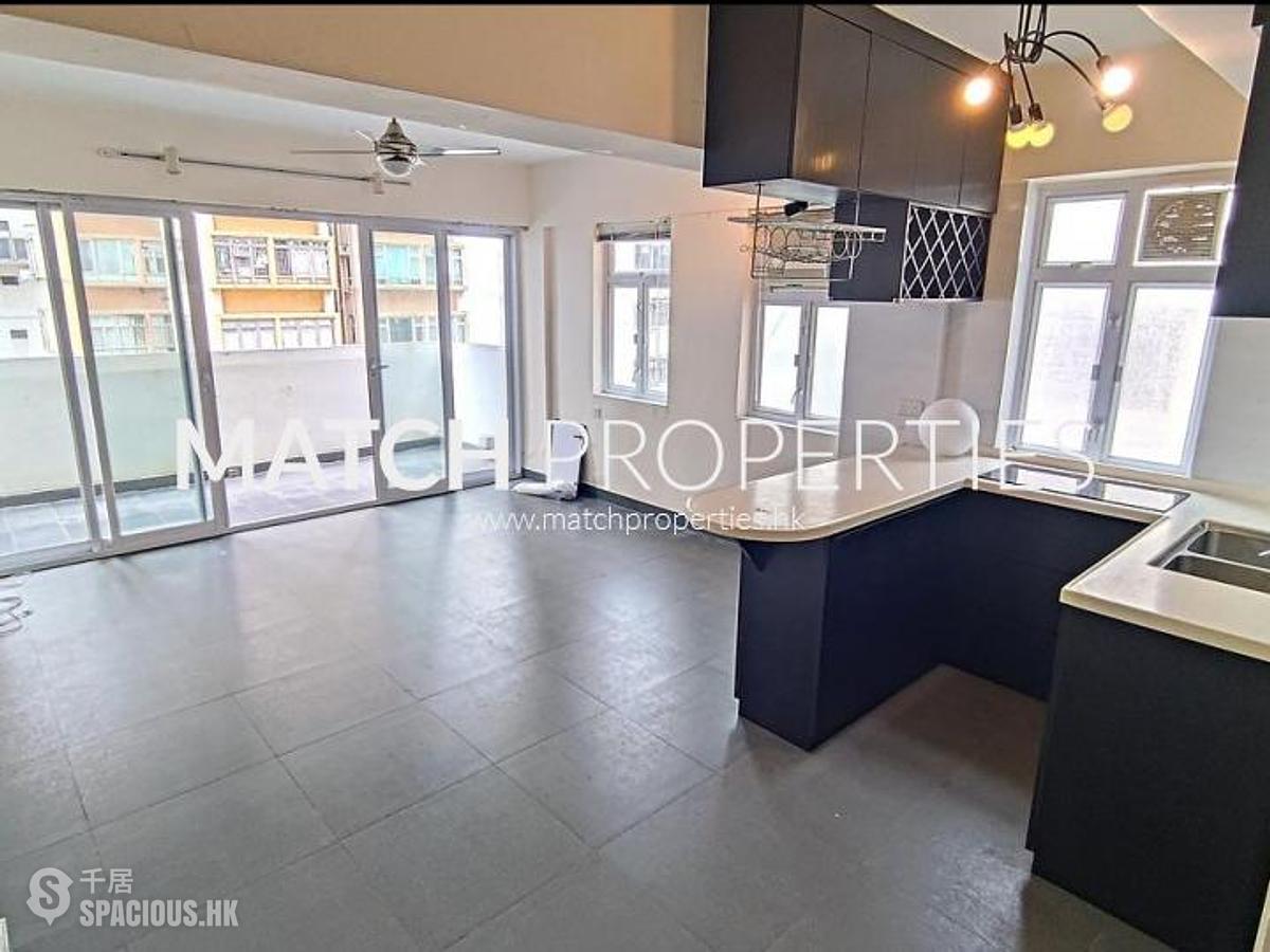 Sai Ying Pun - Mui Fong Apartments 01