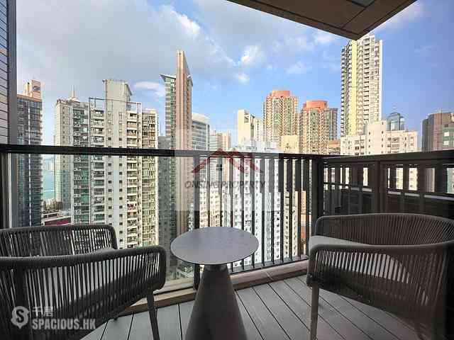 Sai Ying Pun - The Queens 01