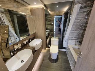 Wan Chai - Convention Plaza Apartments 07