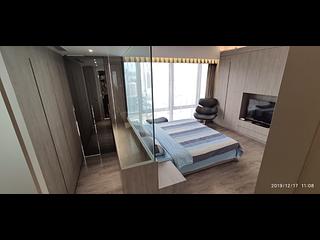 Wan Chai - Convention Plaza Apartments 09
