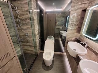 Wan Chai - Convention Plaza Apartments 10