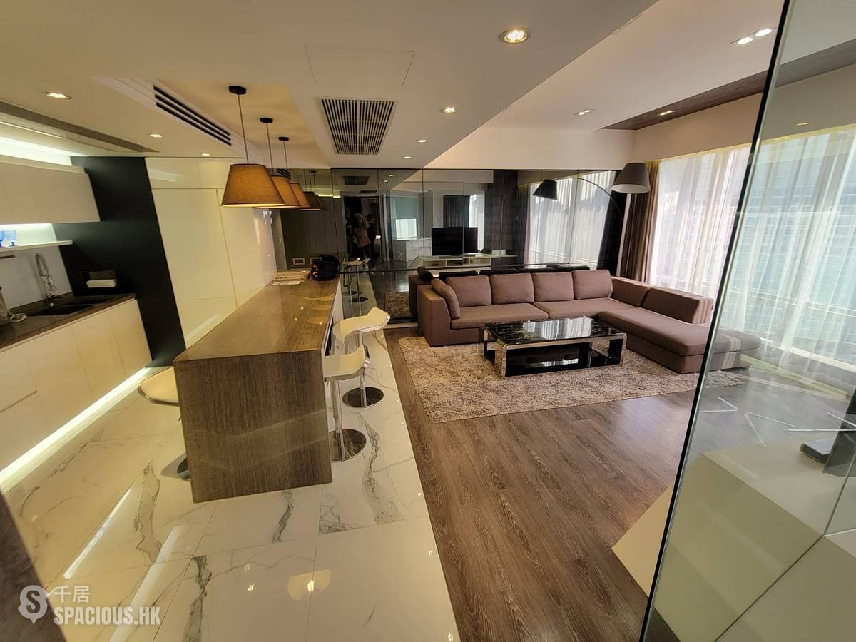 Wan Chai - Convention Plaza Apartments 01