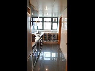 Mid Levels West - 80 Robinson Road 12