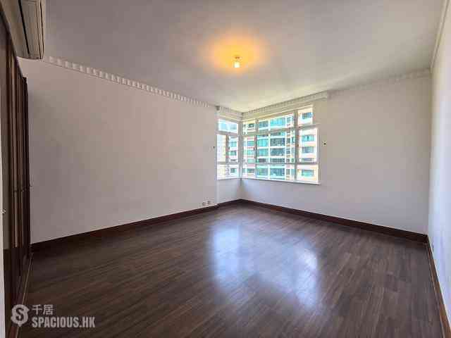 Mid Levels Central - Tregunter Block 2 13