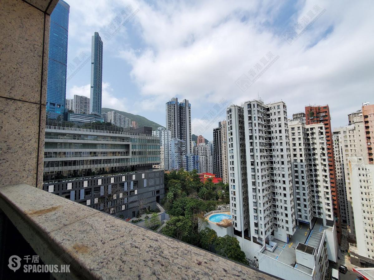 Happy Valley - Eight Kwai Fong Happy Valley 01