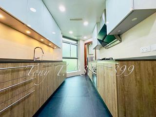 Mid Levels Central - Regence Royale Tower 1 11