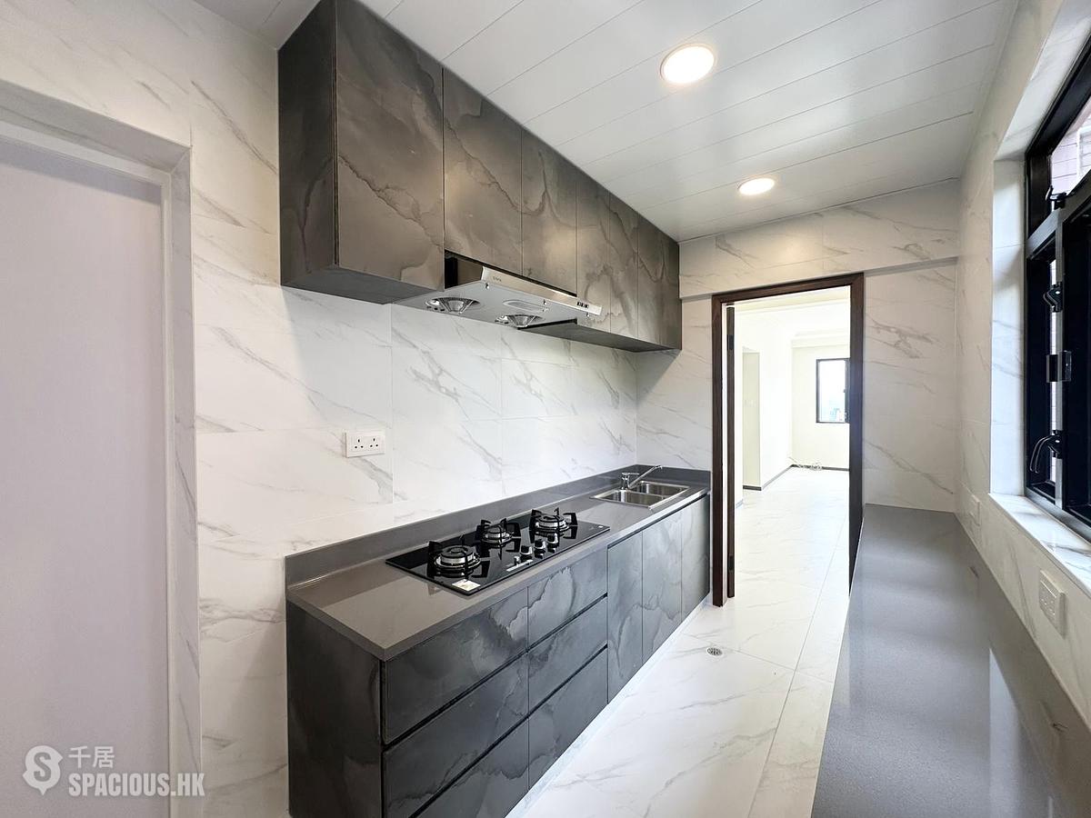 Braemar Hill - Evelyn Towers 01