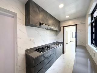 Braemar Hill - Evelyn Towers 03