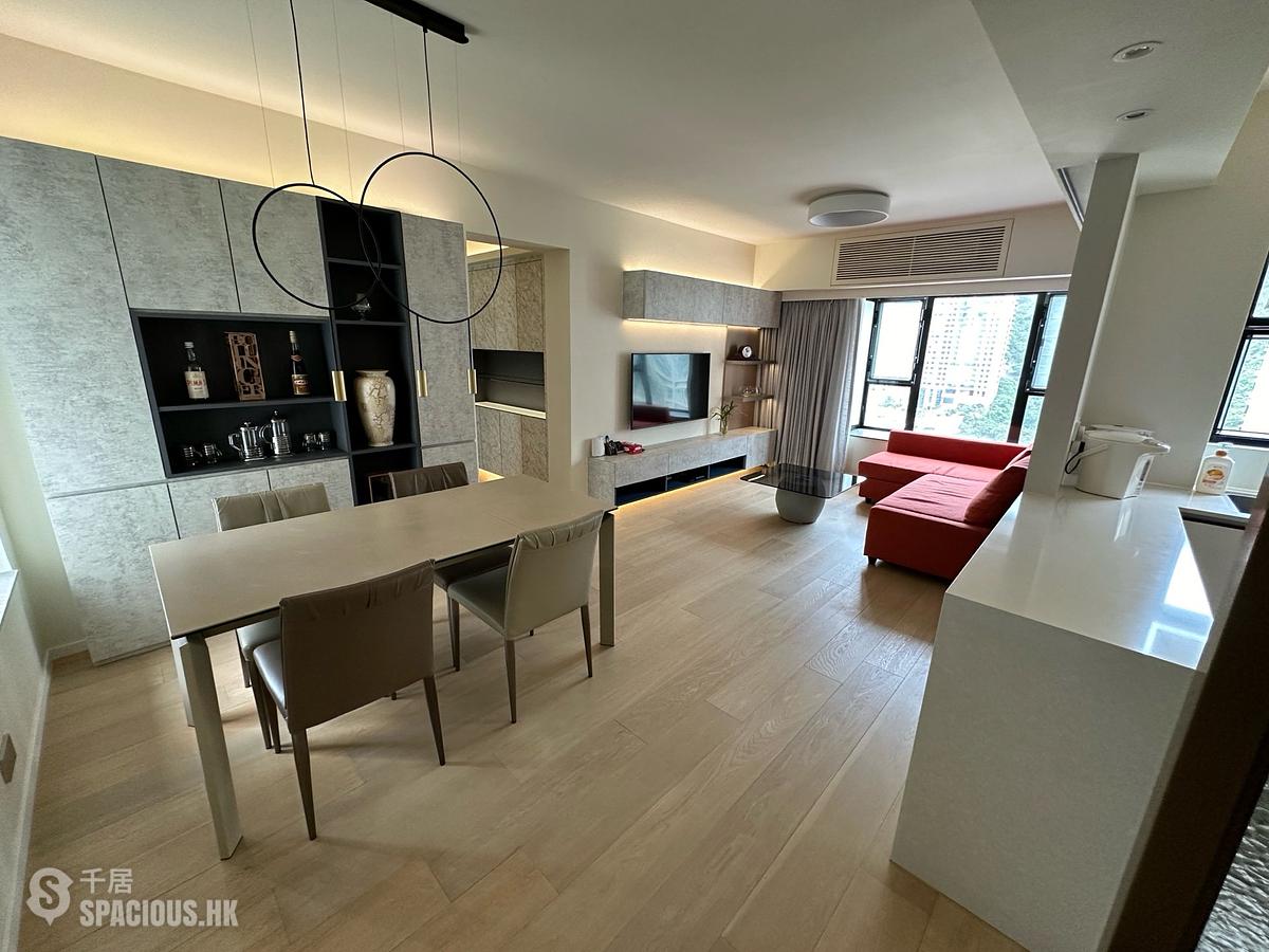 Mid Levels Central - The Grand Panorama Block 2 01