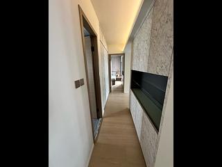 Mid Levels Central - The Grand Panorama Block 2 04