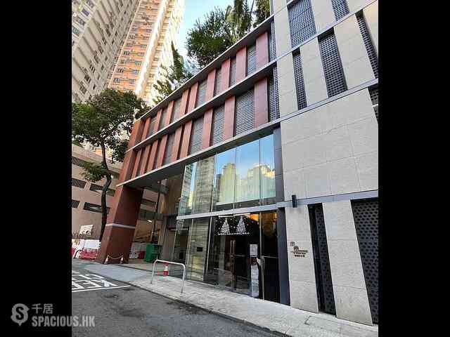 Tai Hang - Warrenwoods 01